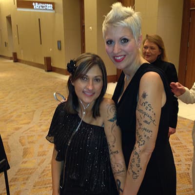 Heather and another Mesothelioma warrior at the CureMeso Symposium in March 2013.