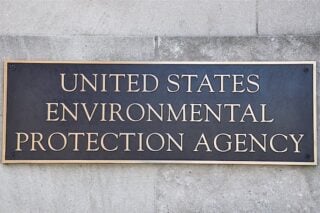 EPA proposes rule to ban chrysotile asbestos.