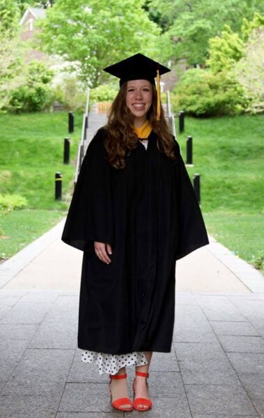 2020 Mesothelioma.com Scholarship Winner Lauren Havens at her Undergraduate Graduation.